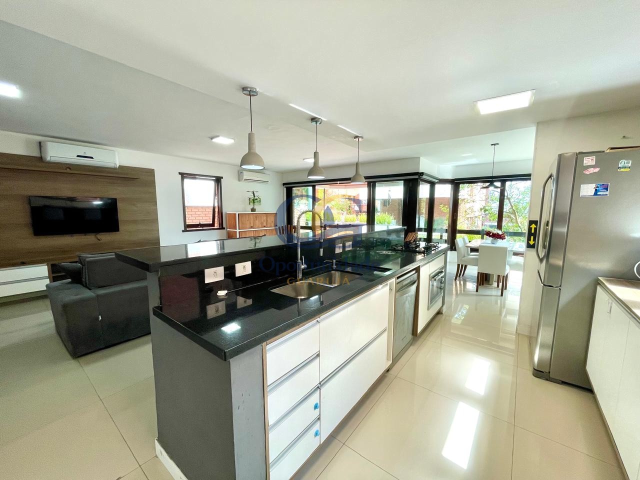 Casa em alvenaria GUARUJÁ - SP