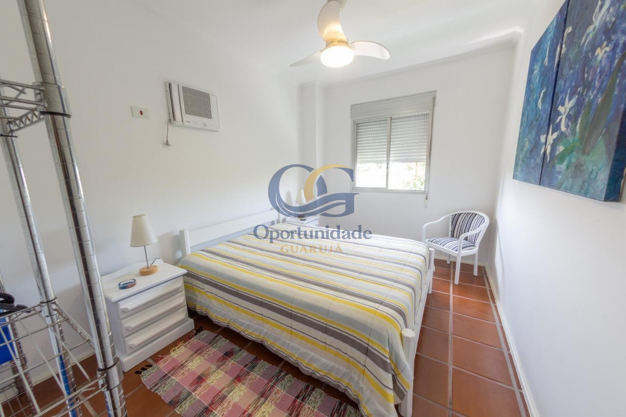 Apartamento na Praia da Enseada, Guarujá - SP