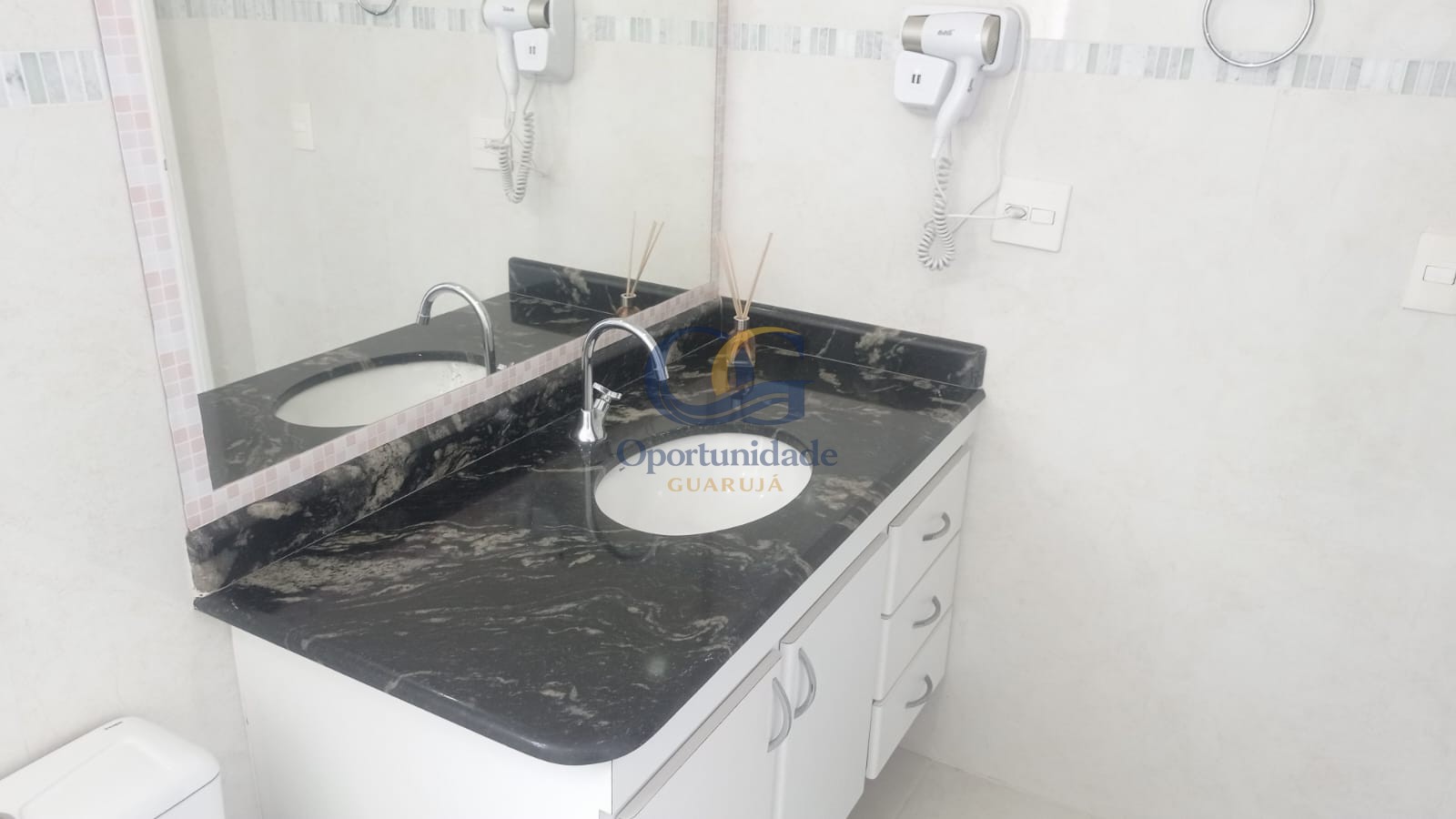Apartamento GUARUJÁ - SP