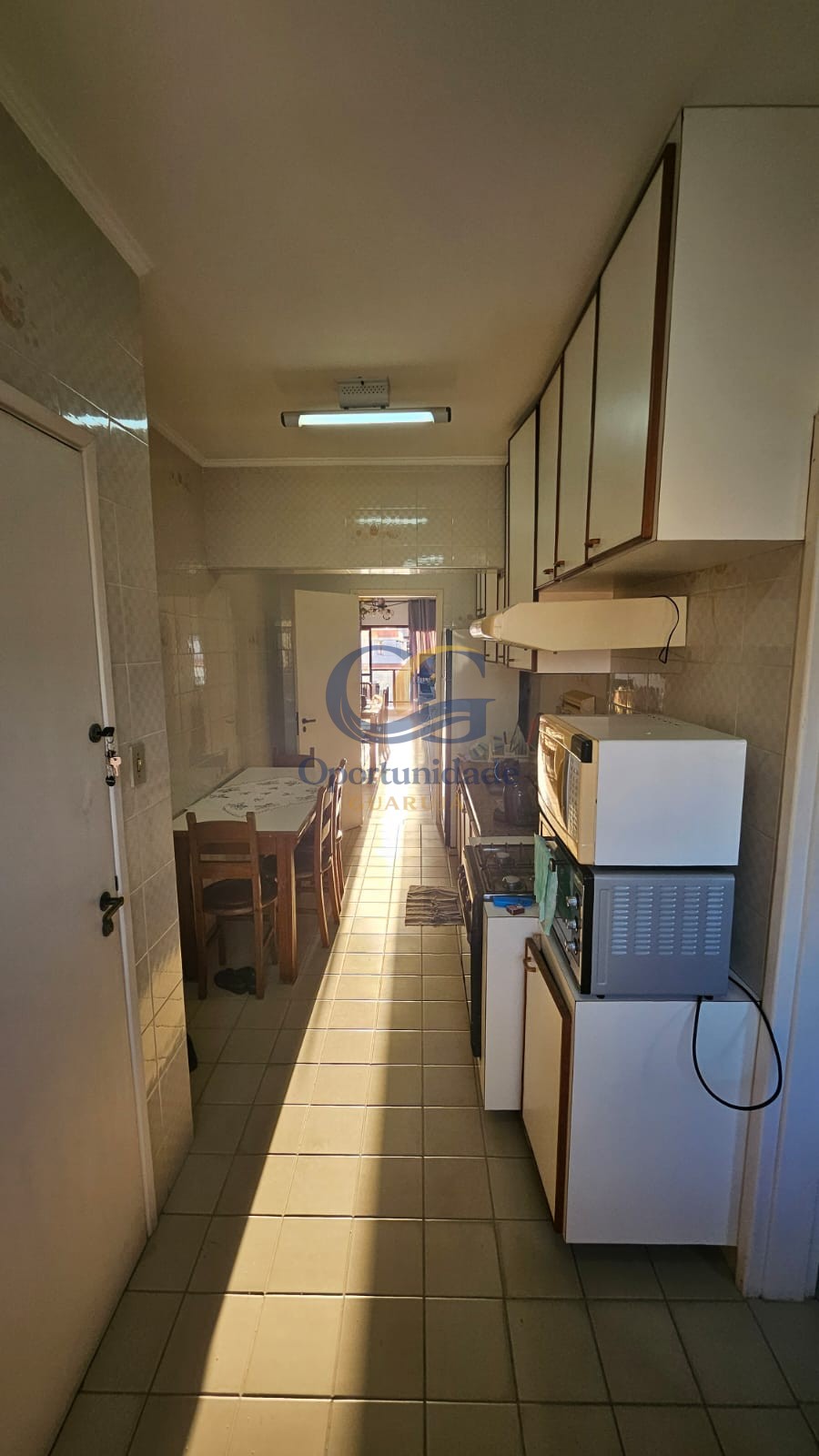 Apartamento na Praia das Astúrias, Guarujá - SP