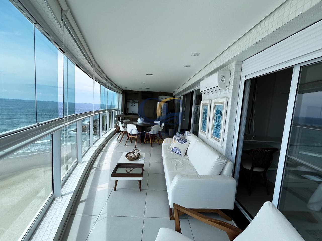 Apartamento Frente ao Mar, Praia da Enseada - GUARUJÁ - SP