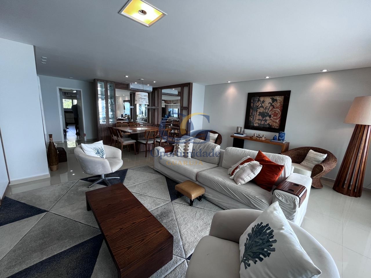 Apartamento Frente ao Mar, Praia da Enseada - GUARUJÁ - SP