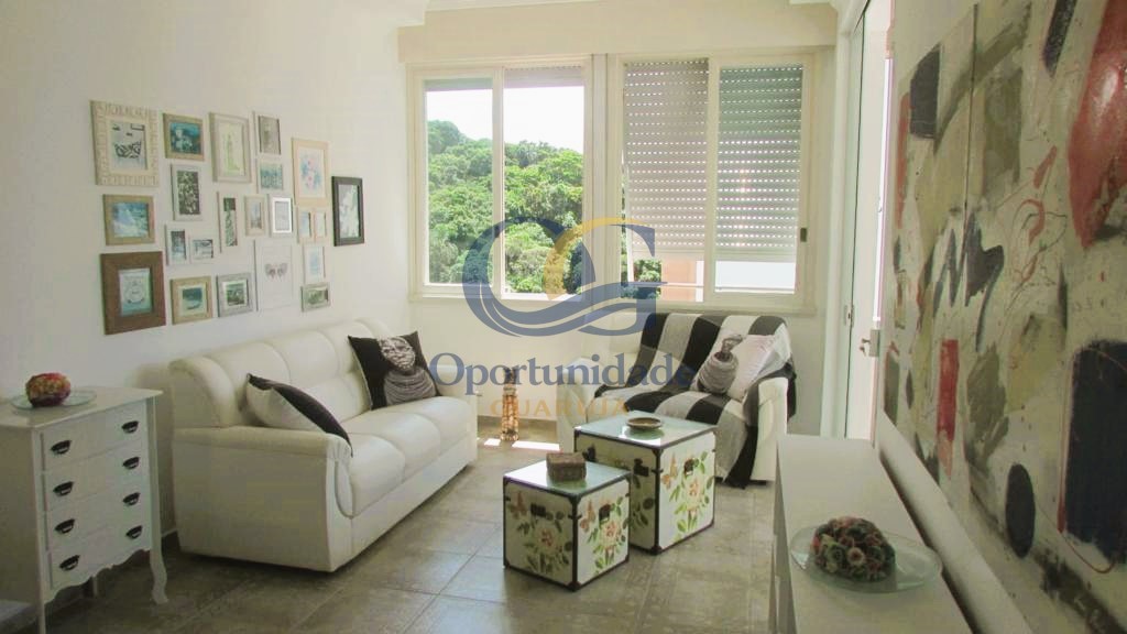Apartamento na Praia das Pitangueiras, Guarujá - SP
