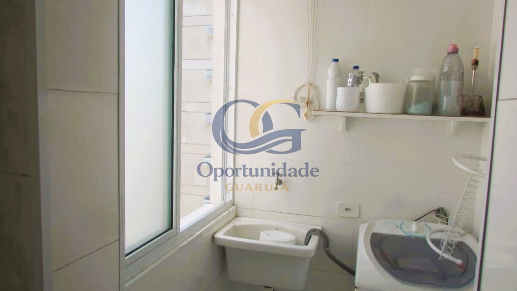 Apartamento na Praia das Pitangueiras, Guarujá - SP