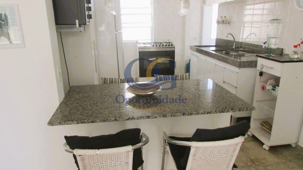 Apartamento na Praia das Pitangueiras, Guarujá - SP