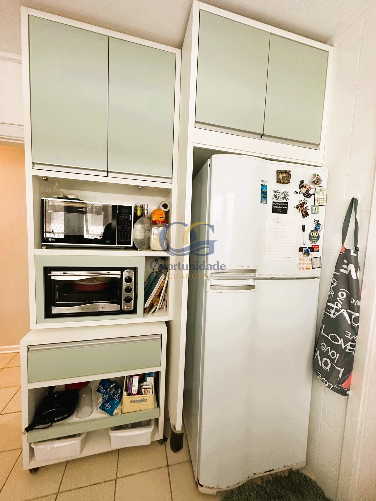 Apartamento na Praia das Astúrias, Guarujá - SP