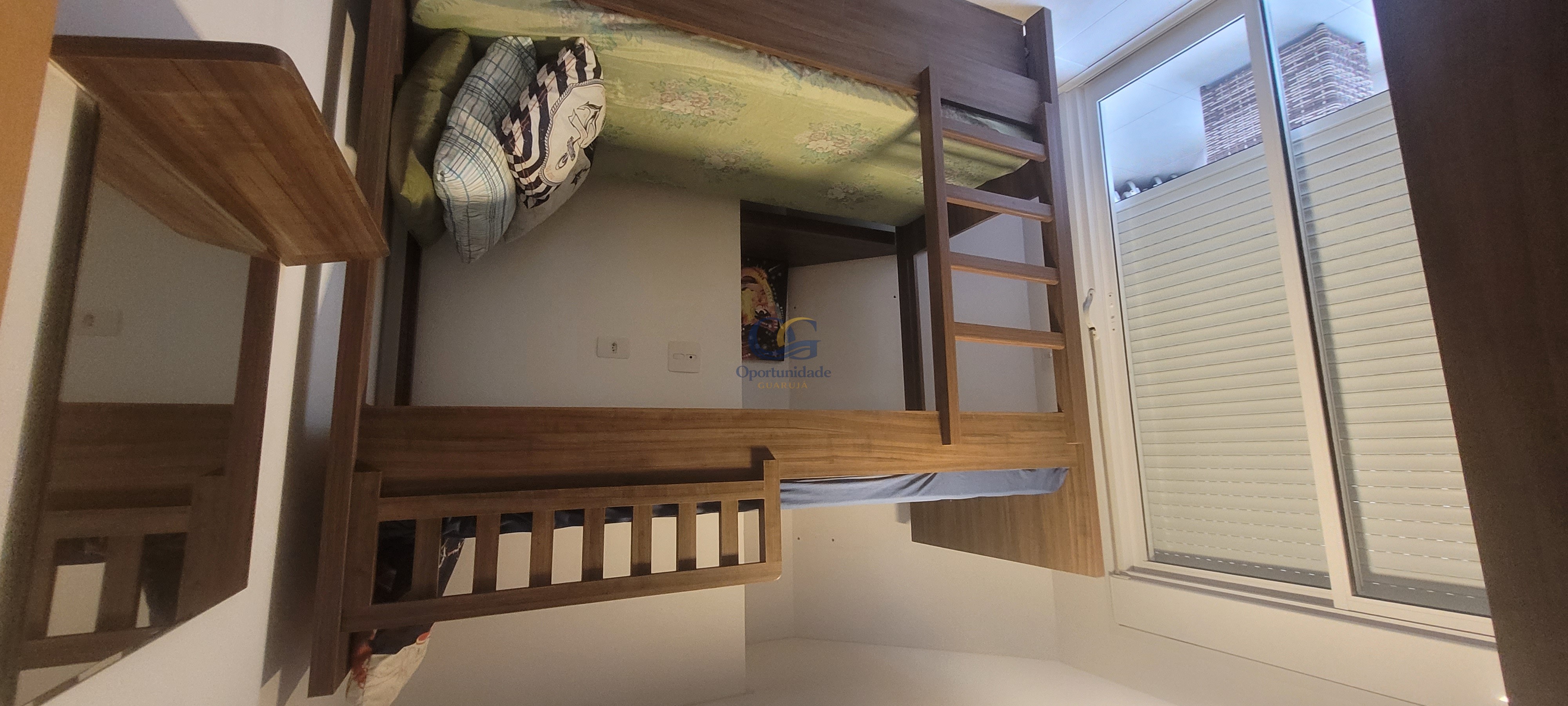 Apartamento na Praia da Enseada, Guarujá - SP