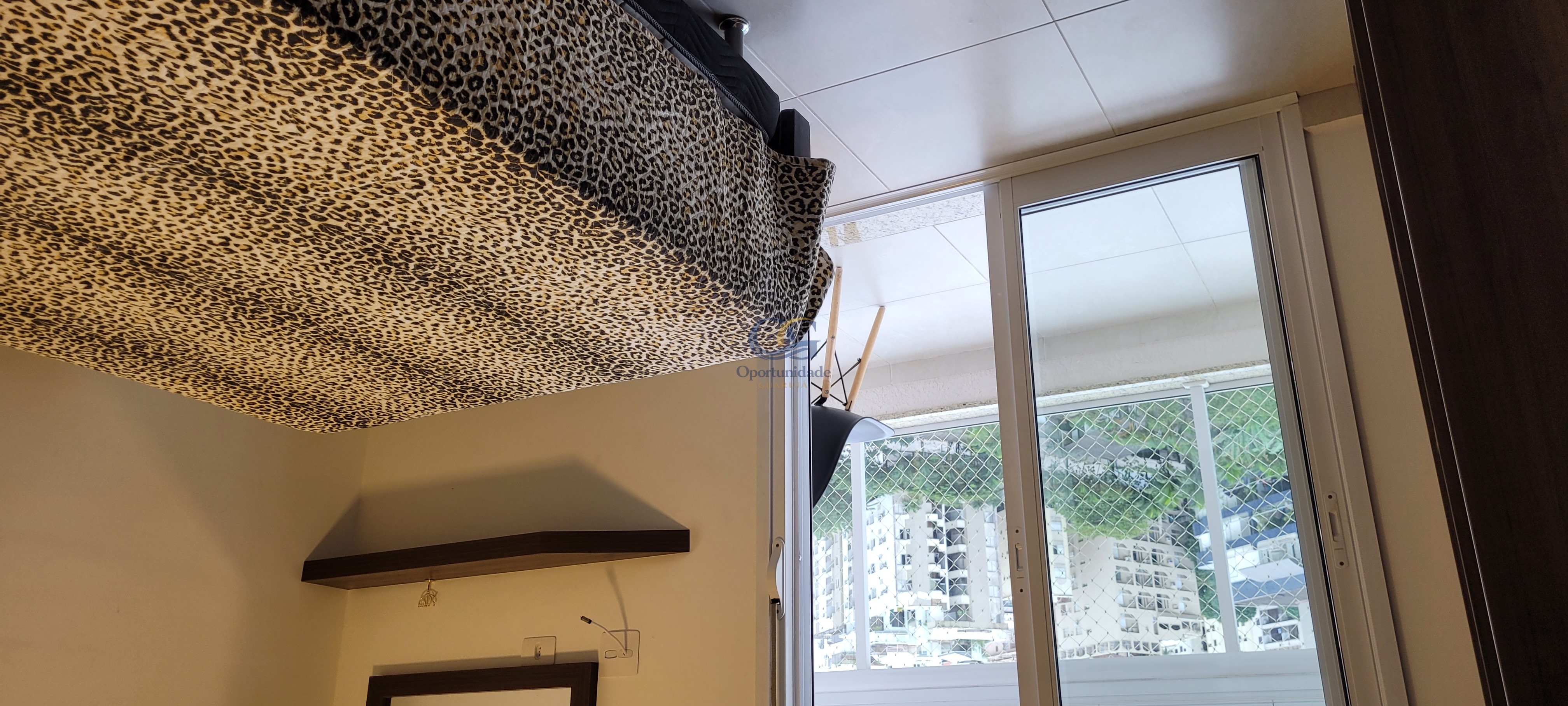 Apartamento na Praia da Enseada, Guarujá - SP