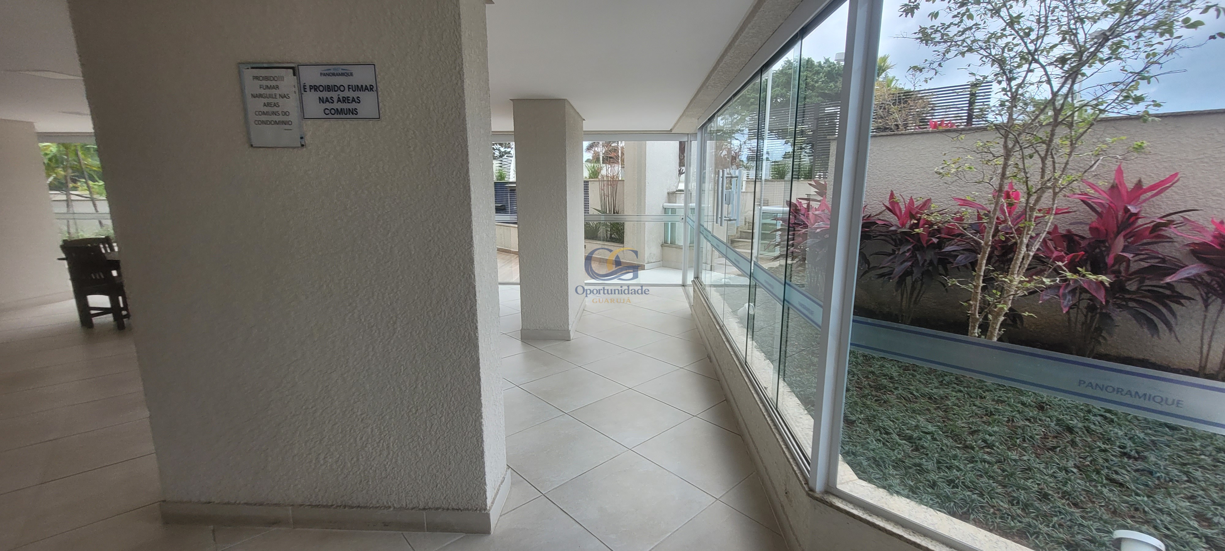 Apartamento na Praia da Enseada, Guarujá - SP
