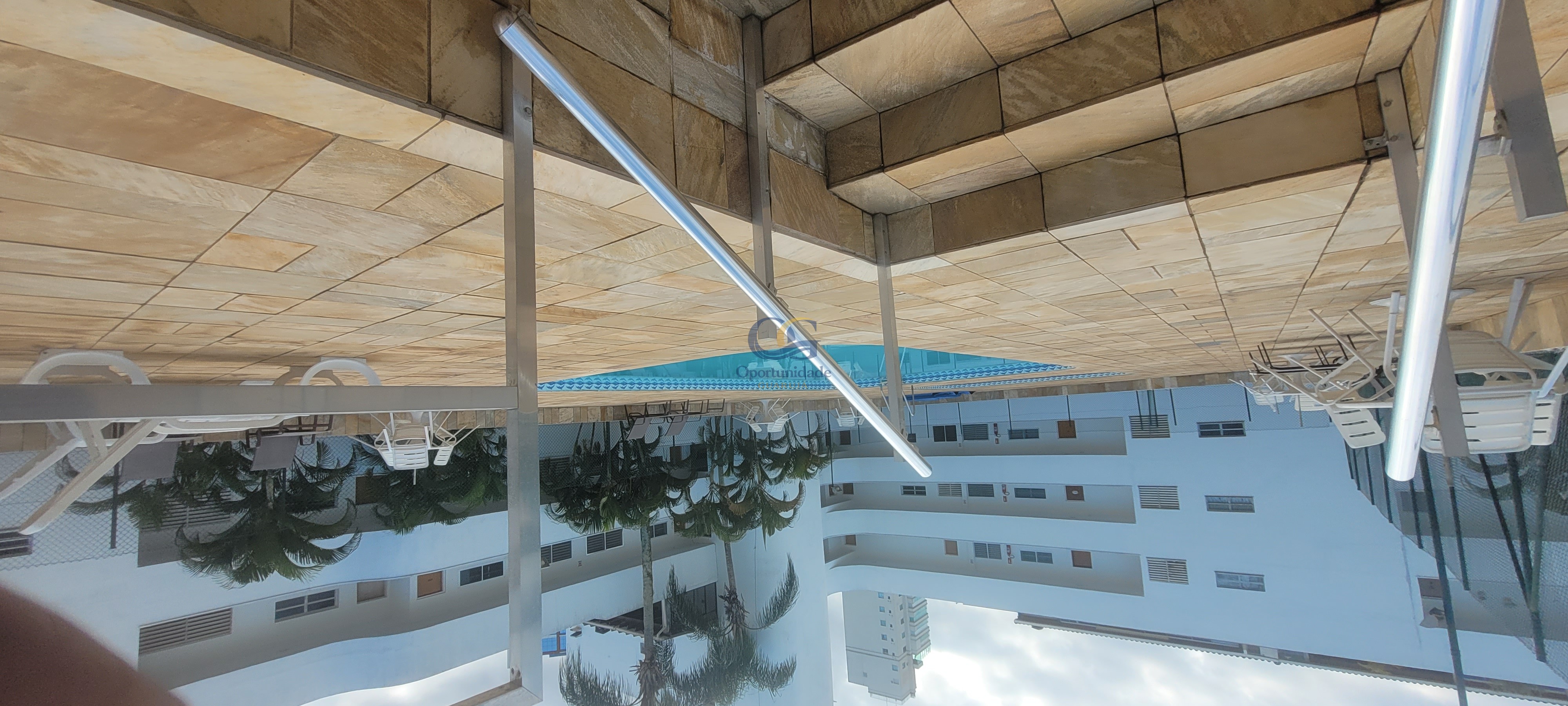 Apartamento à Venda na Praia da Enseada!