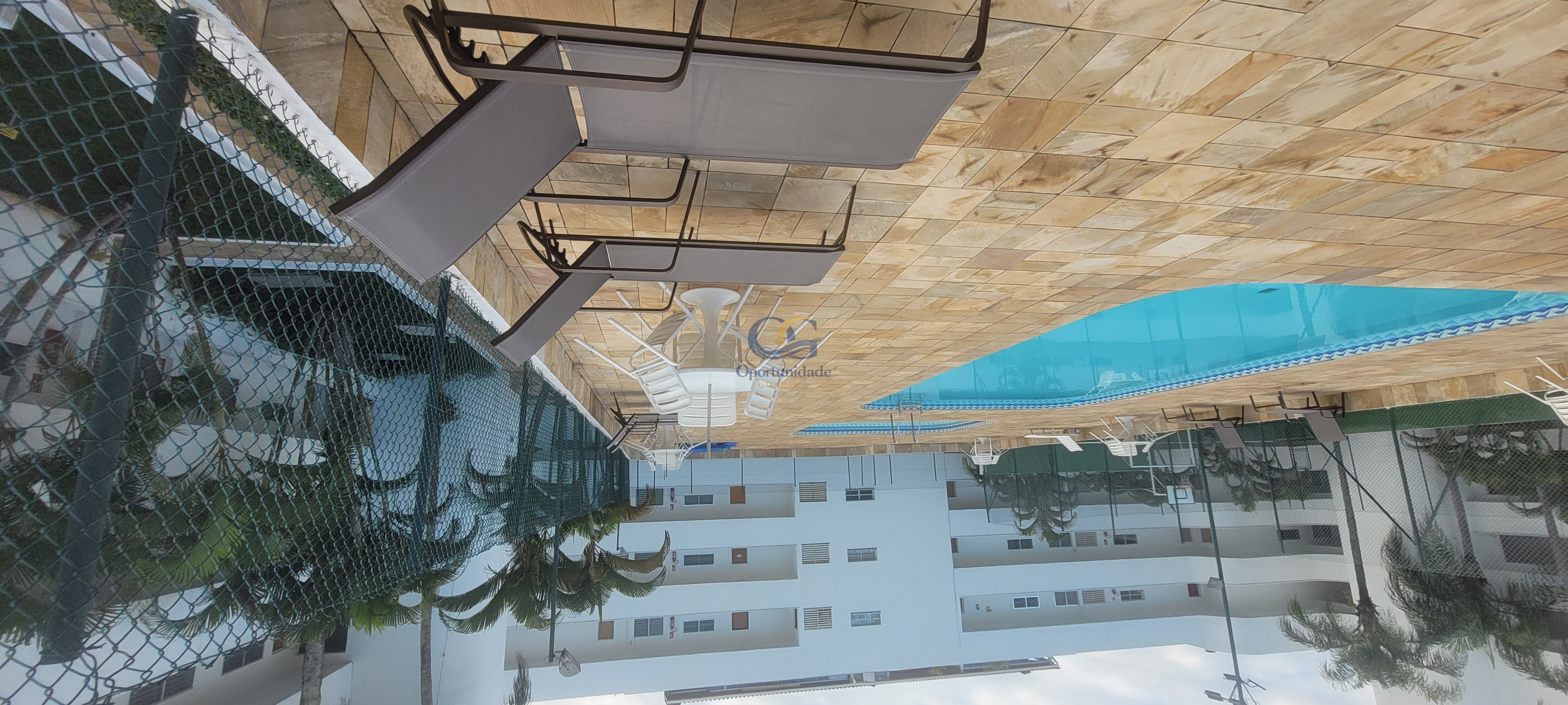 Apartamento à Venda na Praia da Enseada!