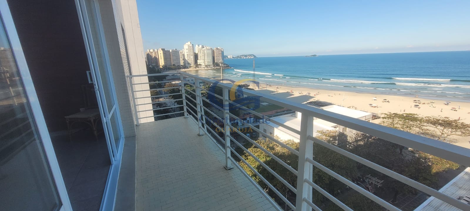 Apartamento Frente ao Mar nas Pitangueiras, Guarujá - SP