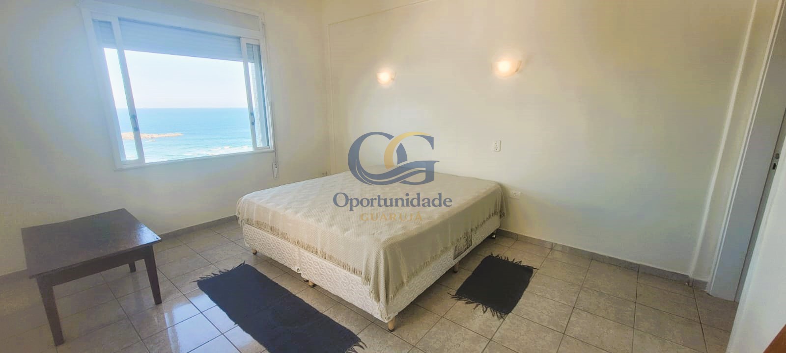 Apartamento Frente ao Mar nas Pitangueiras, Guarujá - SP