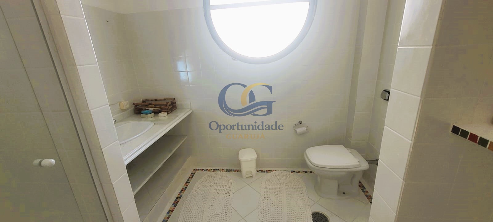 Apartamento Frente ao Mar nas Pitangueiras, Guarujá - SP