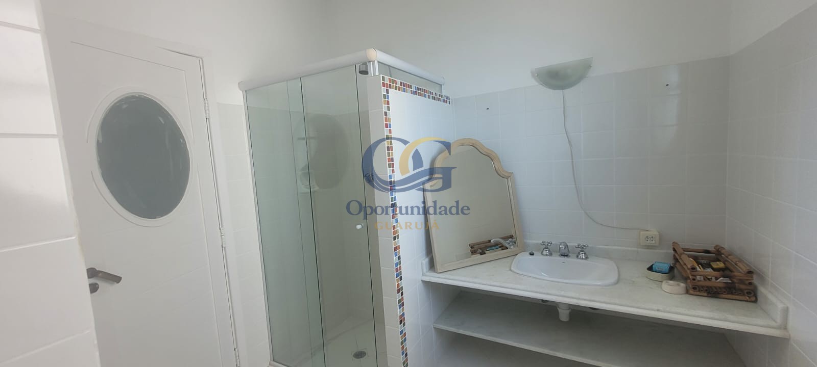 Apartamento Frente ao Mar nas Pitangueiras, Guarujá - SP