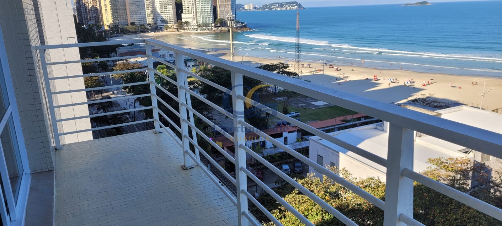 Apartamento Frente ao Mar nas Pitangueiras, Guarujá - SP