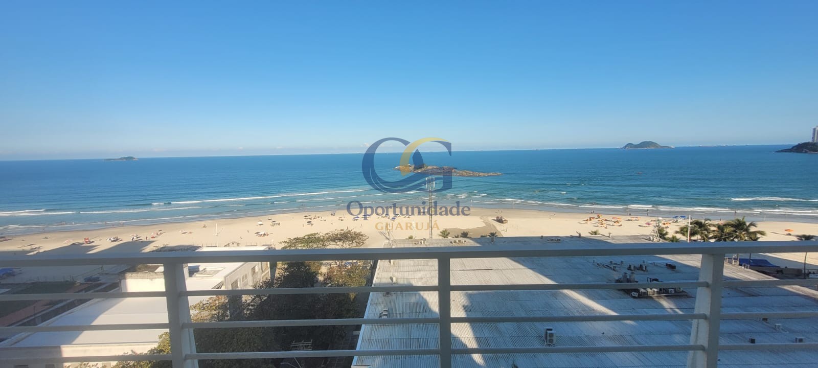Apartamento Frente ao Mar nas Pitangueiras, Guarujá - SP