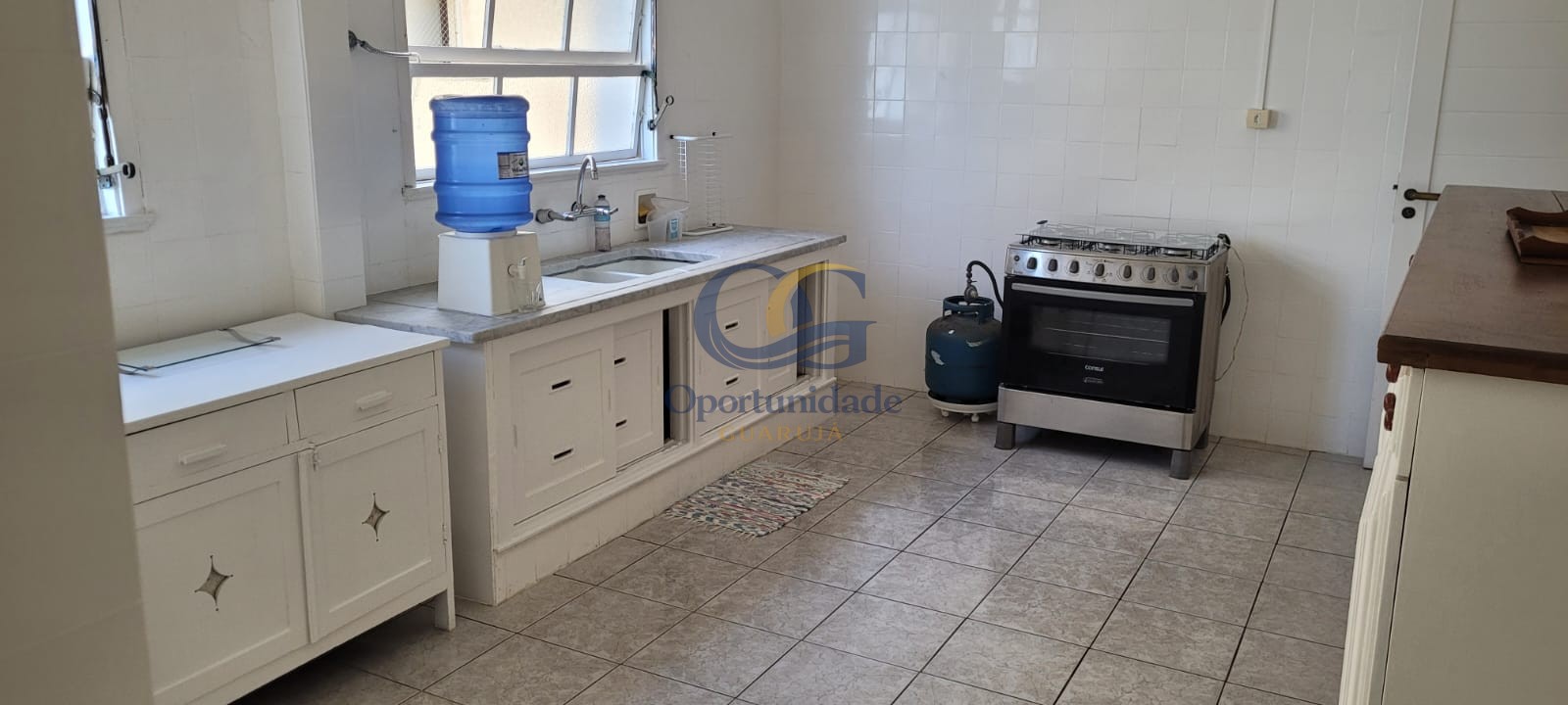 Apartamento Frente ao Mar nas Pitangueiras, Guarujá - SP