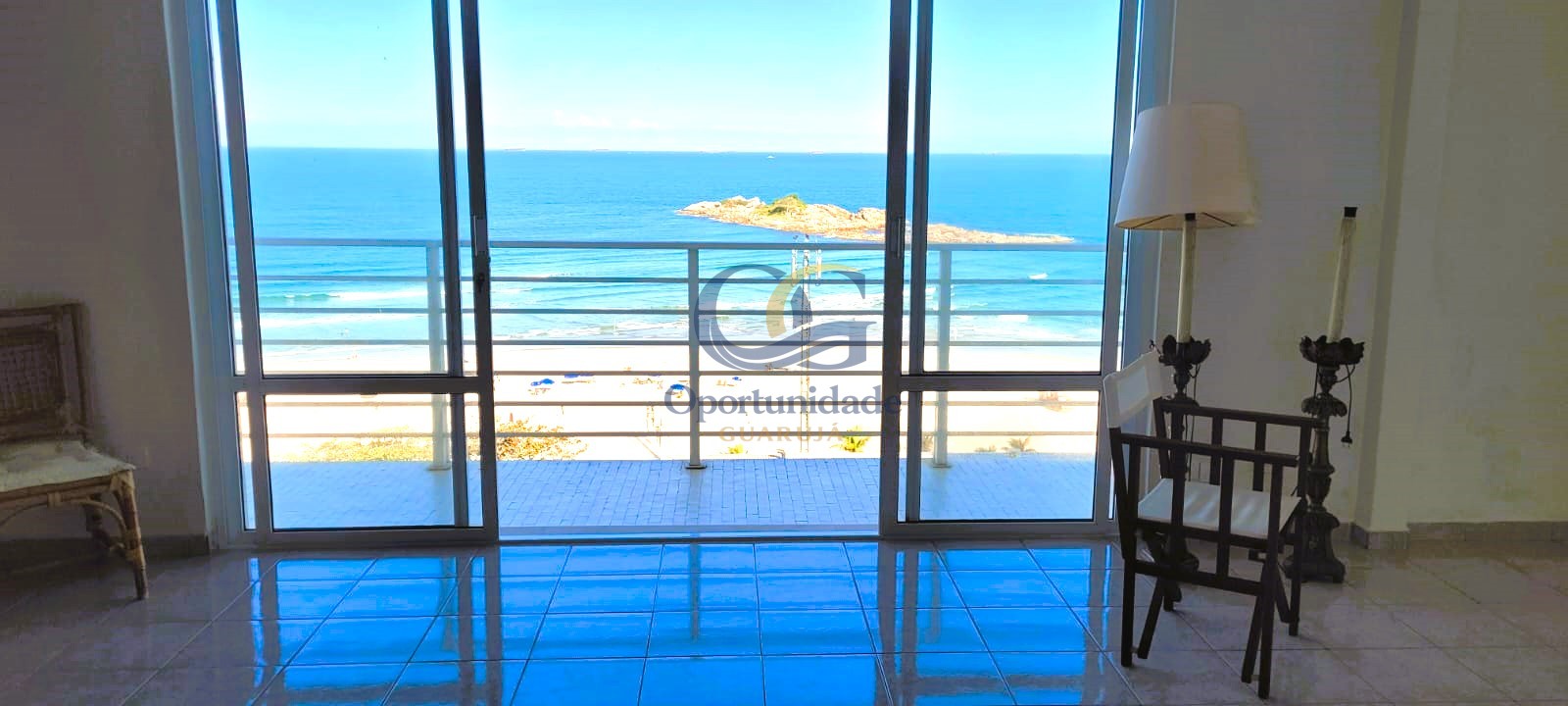 Apartamento Frente ao Mar nas Pitangueiras, Guarujá - SP