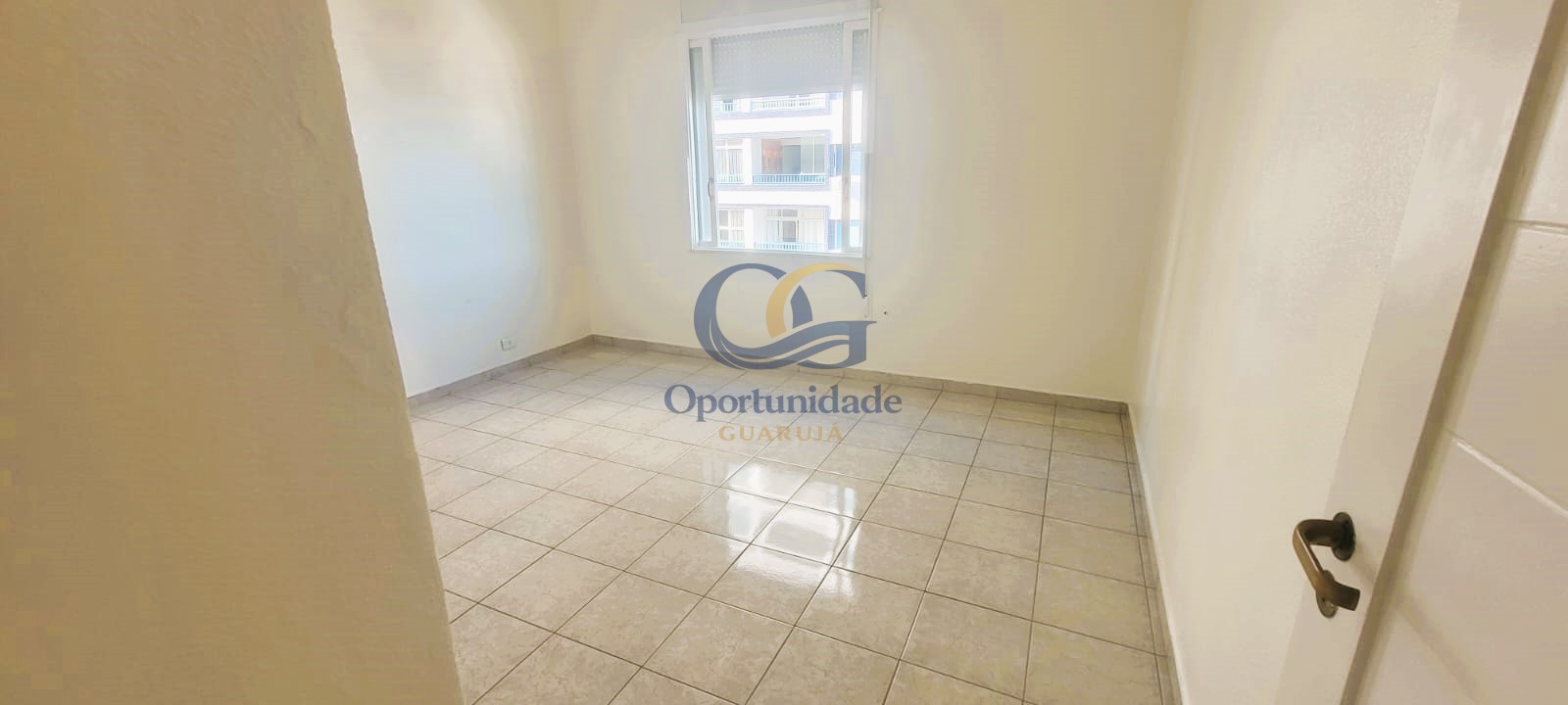 Apartamento Frente ao Mar nas Pitangueiras, Guarujá - SP