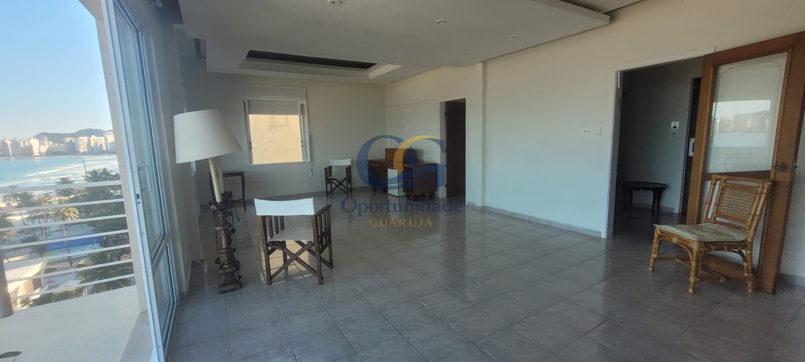 Apartamento Frente ao Mar nas Pitangueiras, Guarujá - SP