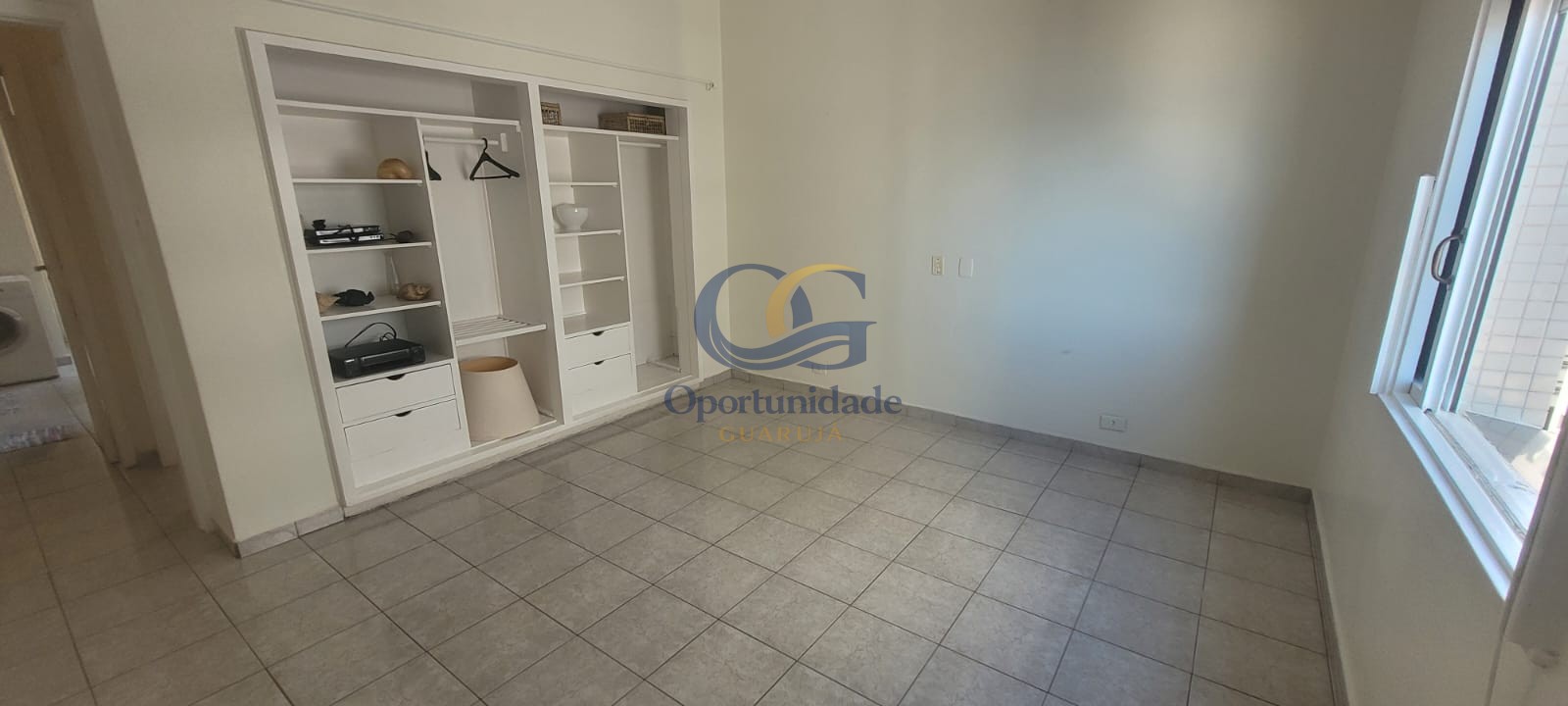 Apartamento Frente ao Mar nas Pitangueiras, Guarujá - SP