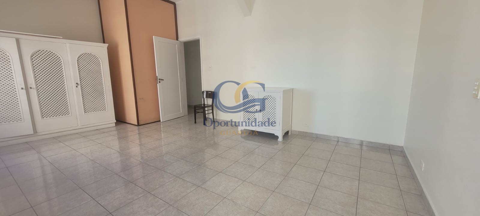 Apartamento Frente ao Mar nas Pitangueiras, Guarujá - SP
