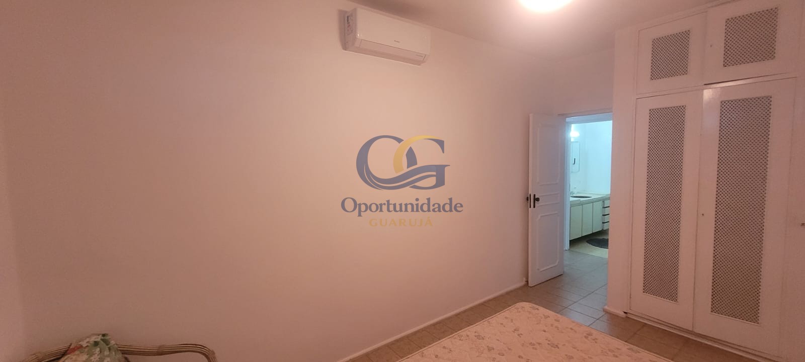 Apartamento Frente ao Mar nas Pitangueiras, Guarujá - SP