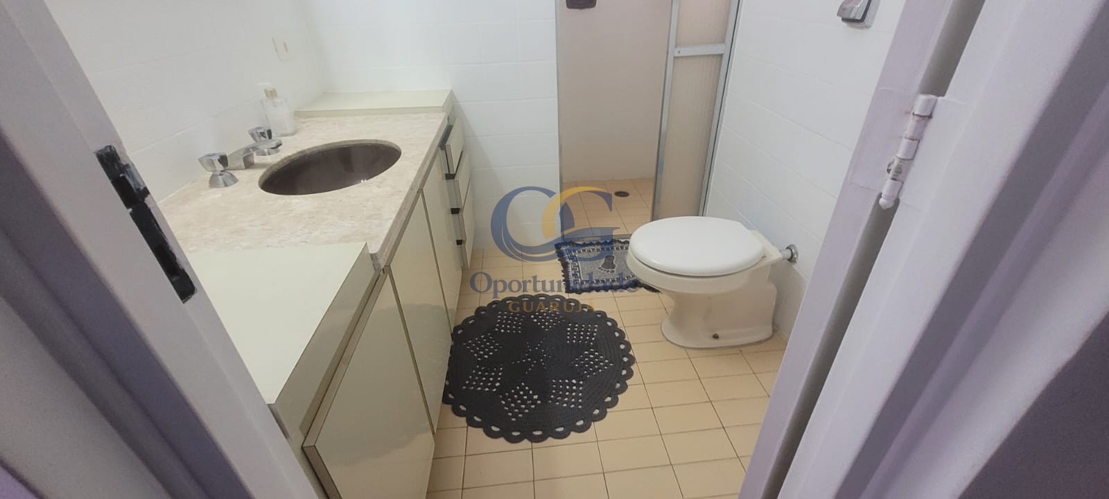 Apartamento Frente ao Mar nas Pitangueiras, Guarujá - SP