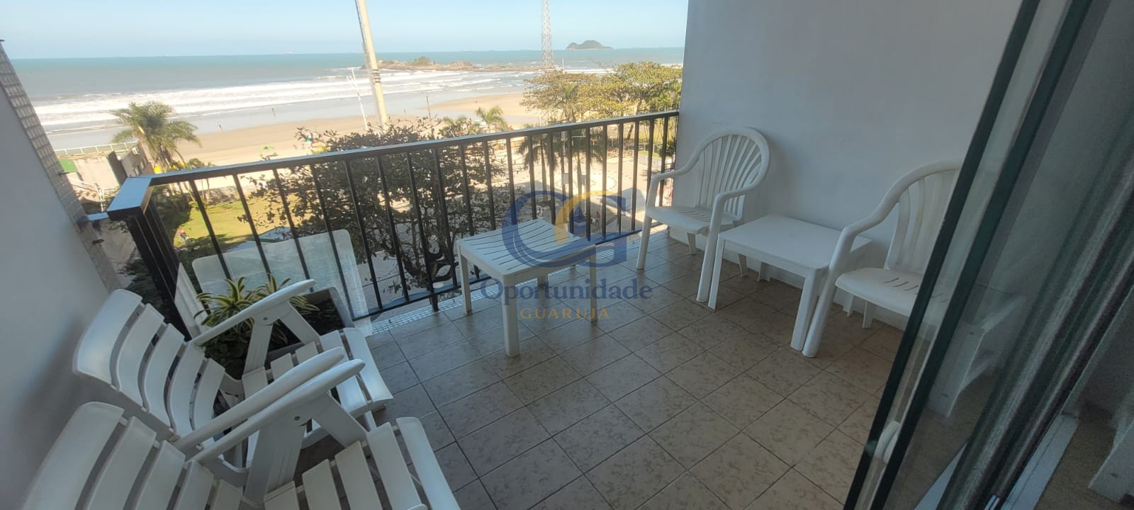 Apartamento Frente ao Mar nas Pitangueiras, Guarujá - SP