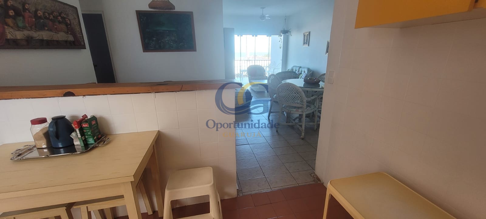 Apartamento Frente ao Mar nas Pitangueiras, Guarujá - SP