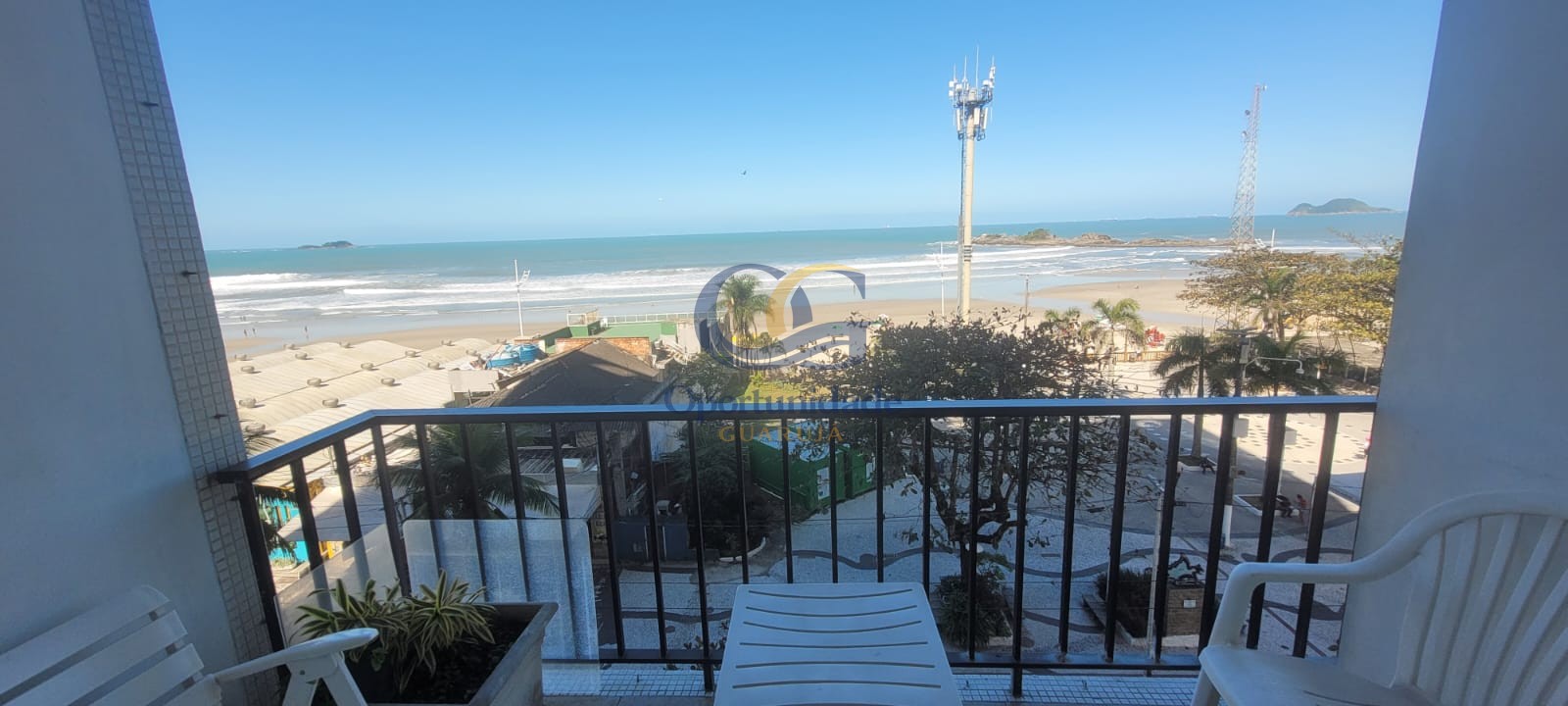 Apartamento Frente ao Mar nas Pitangueiras, Guarujá - SP