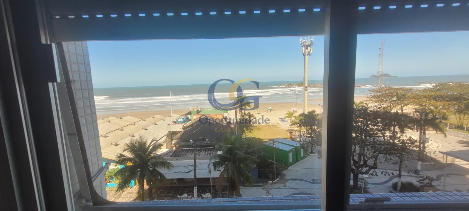 Apartamento Frente ao Mar nas Pitangueiras, Guarujá - SP