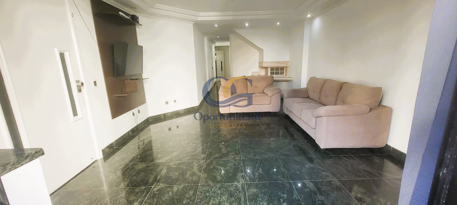 Apartamento Duplex na Praia das Pitangueiras!