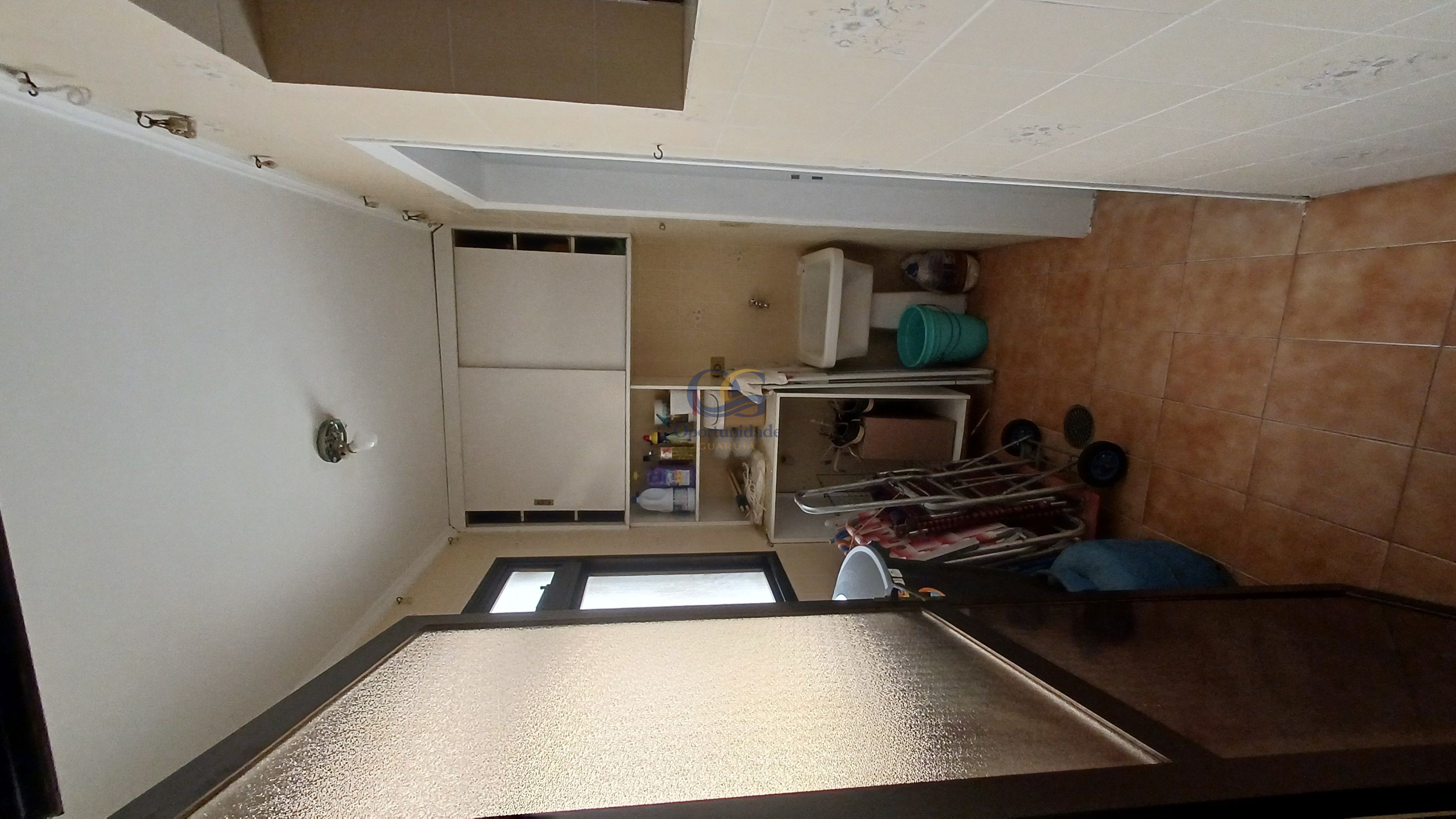 Apartamento na Praia da Enseada, Guarujá - SP