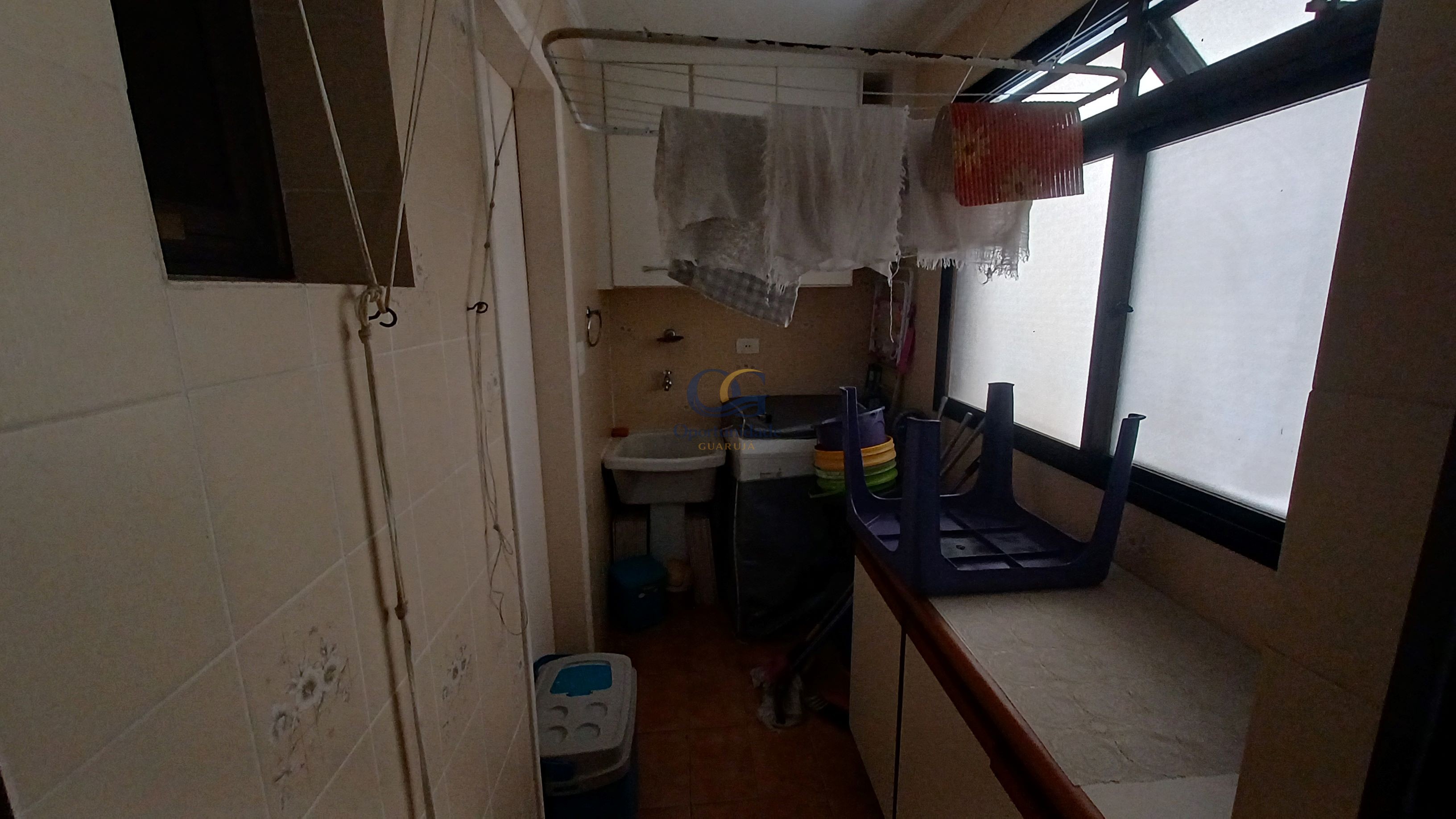 Apartamento na Praia da Enseada, Guarujá - SP