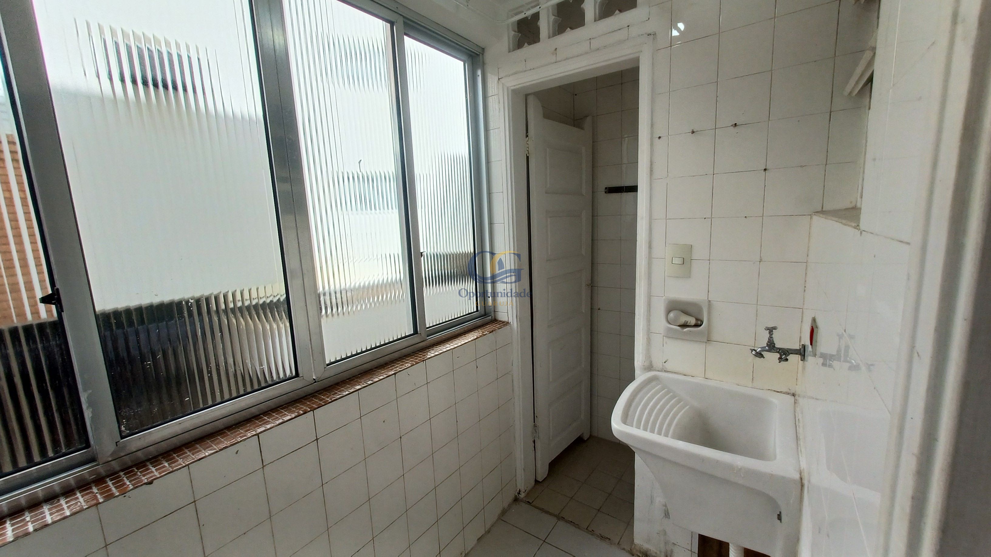 Apartamento na Praia da Enseada, Guarujá - SP