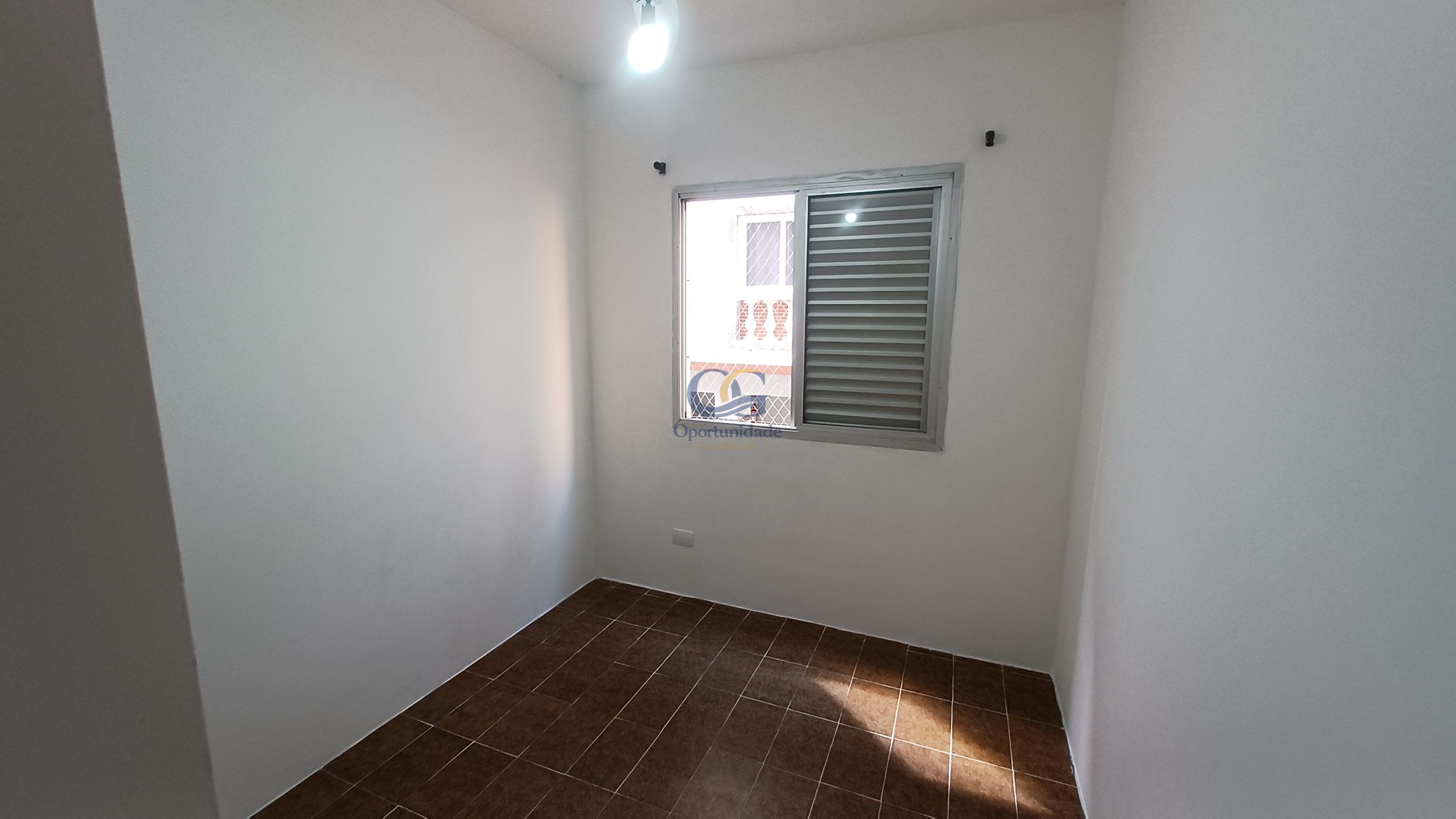 Apartamento na Praia da Enseada, Guarujá - SP