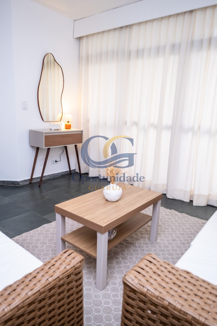 Apartamento na Praia da Enseada, Guarujá - SP