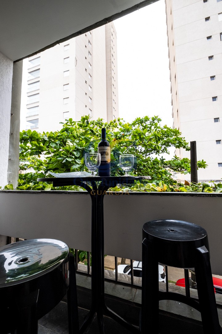 Apartamento na Praia da Enseada, Guarujá - SP