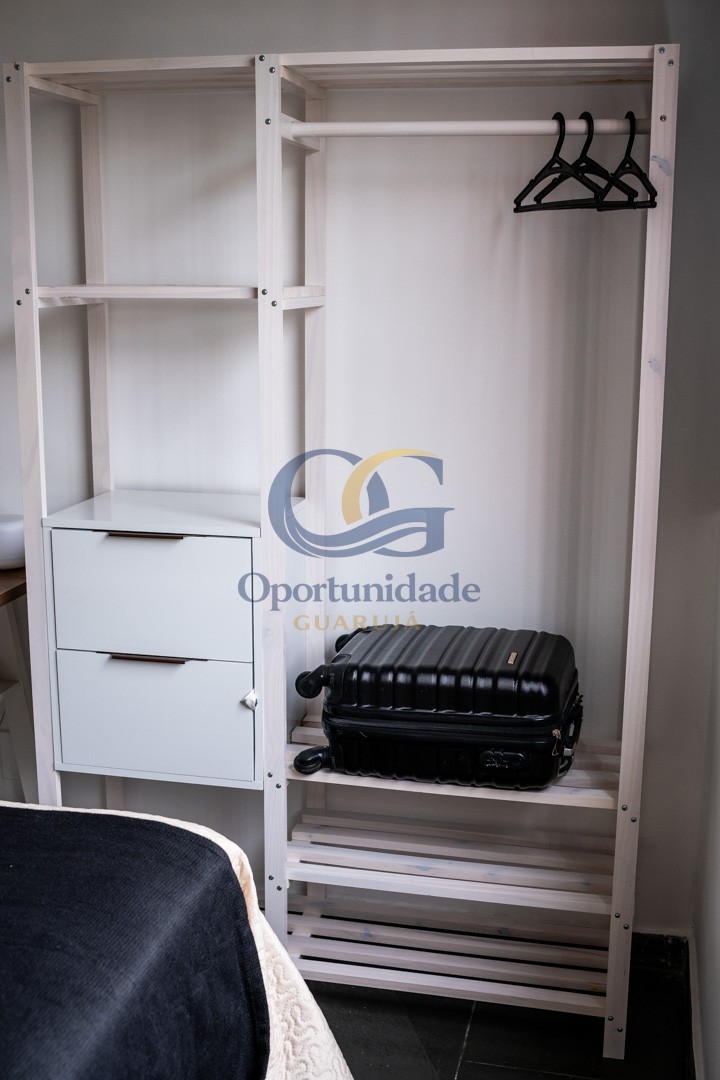 Apartamento na Praia da Enseada, Guarujá - SP