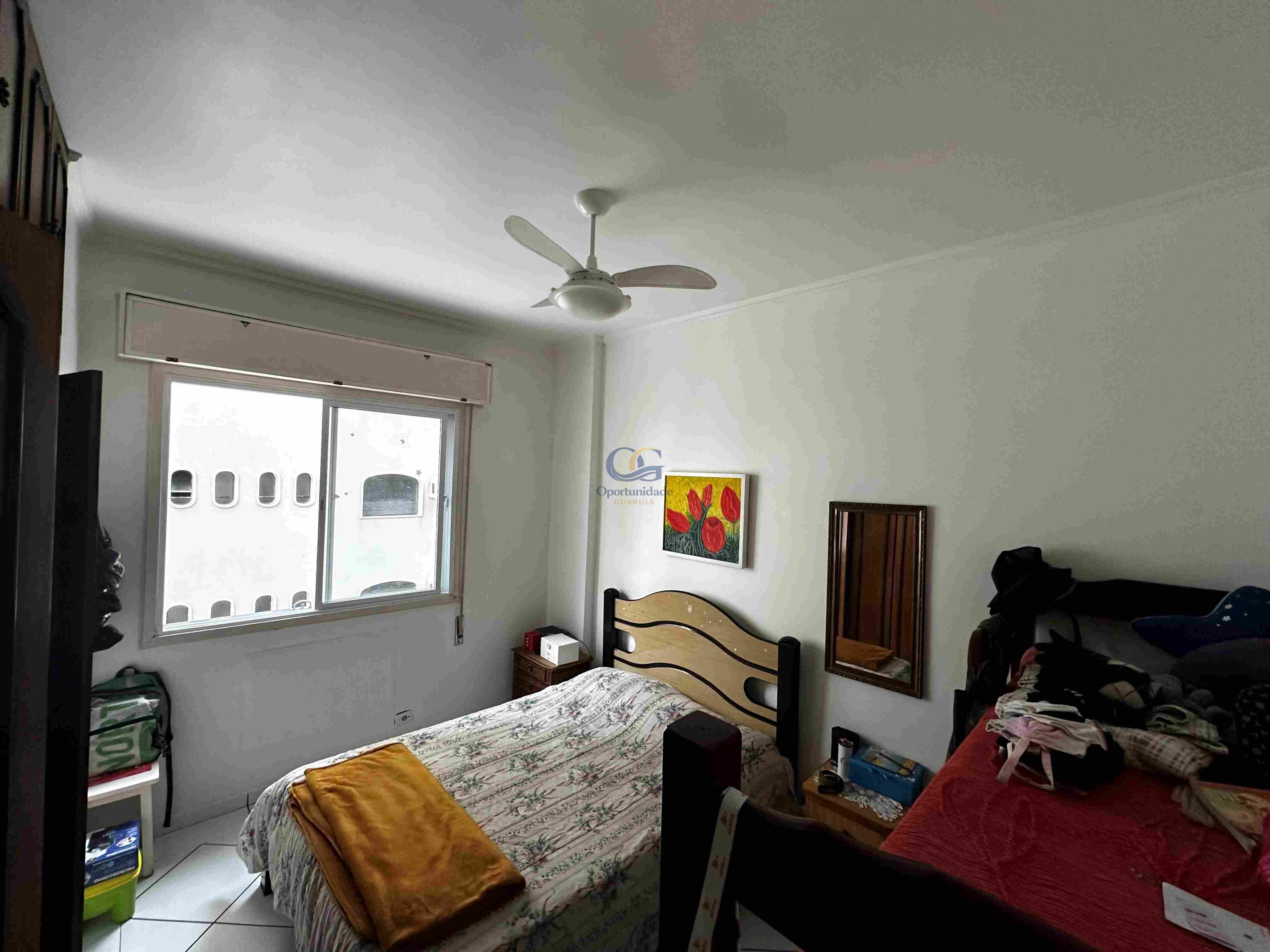 Apartamento na Praia das Pitangueiras, Guarujá - SP