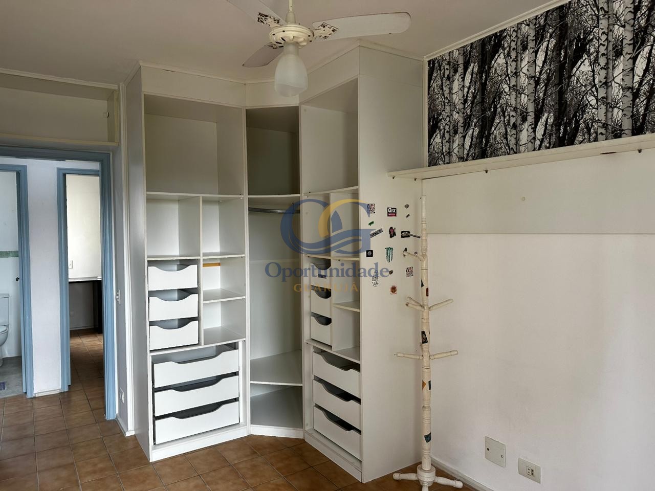 Apartamento na Praia da Enseada, Guarujá - SP