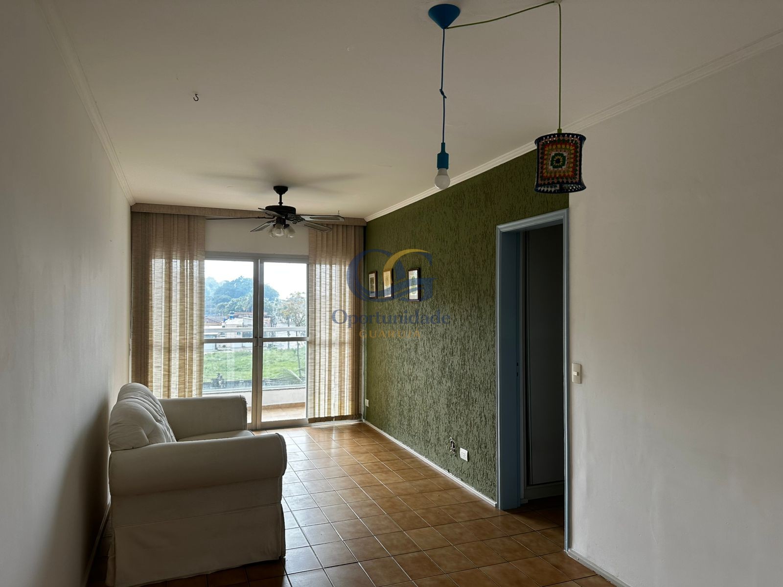 Apartamento na Praia da Enseada, Guarujá - SP