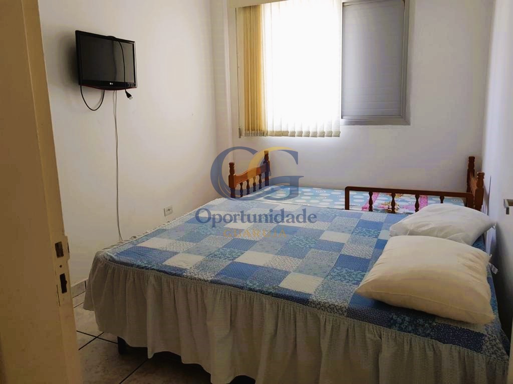 Apartamento na Praia do Tombo,  Astúrias - Guarujá - SP