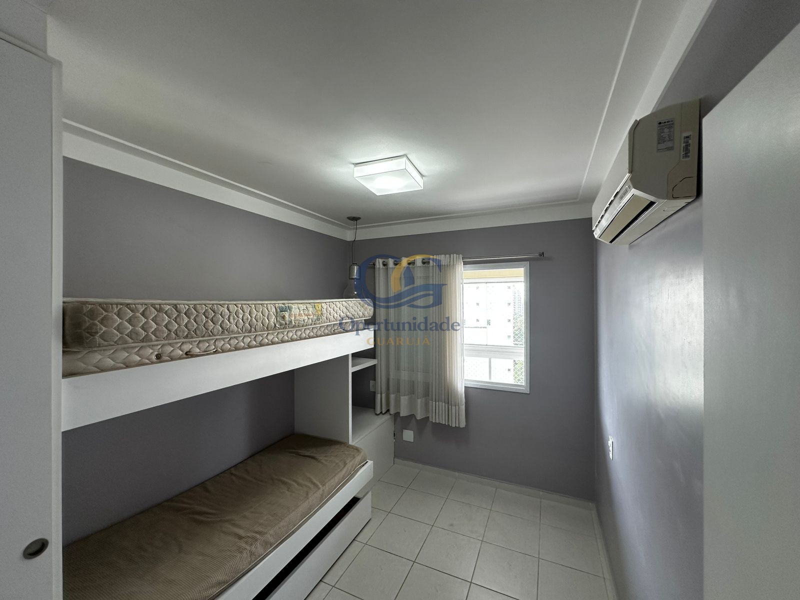 Apartamento Frente ao Mar, Praia das Astúrias Guarujá - SP