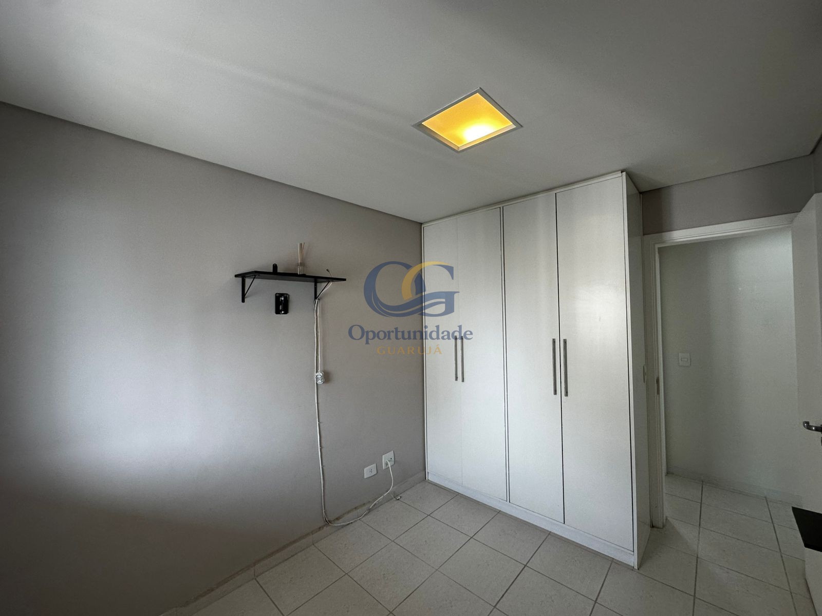 Apartamento Frente ao Mar, Praia das Astúrias Guarujá - SP