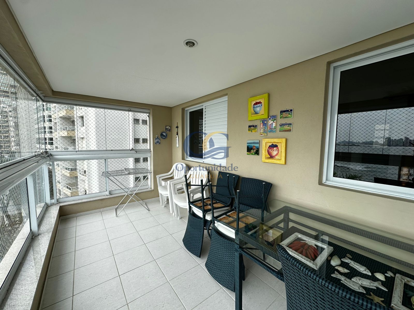 Apartamento Frente ao Mar, Praia da Astúrias Guarujá - SP