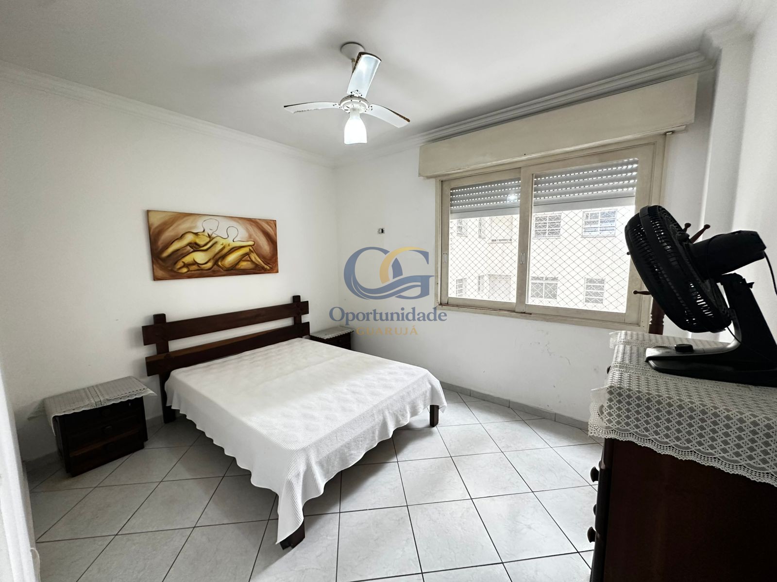 Apartamento na Praia das Pitangueiras, Guarujá - SP