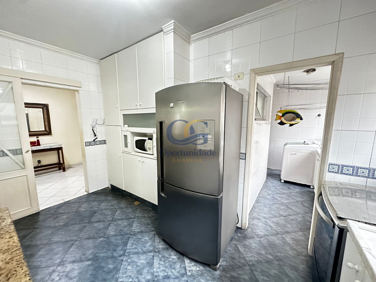 Apartamento na Praia das Pitangueiras, Guarujá - SP